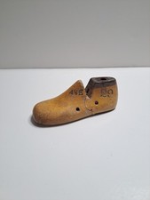 VINTAGE G.E.B.L. Co CHILDRENS WOODEN SHOE LAST Mold 4.5 E
