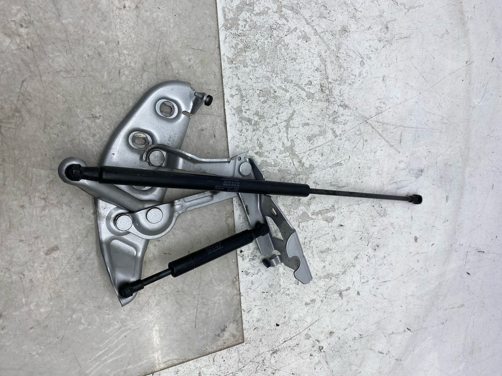 Bentley Flying Spur 2013-2019 FRONT+RIGHT Hood
