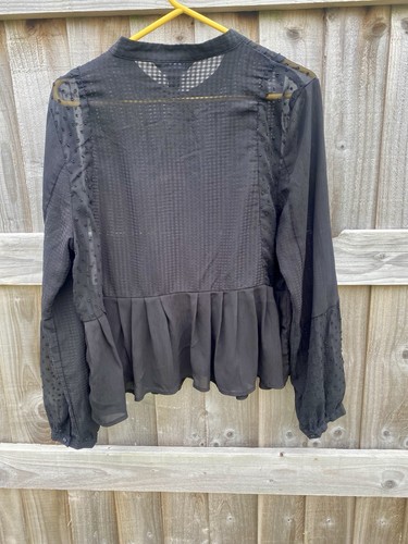 Pretty New Look size 16 black pleated hem chiffon type floaty blouseš„° - Picture 5 of 5