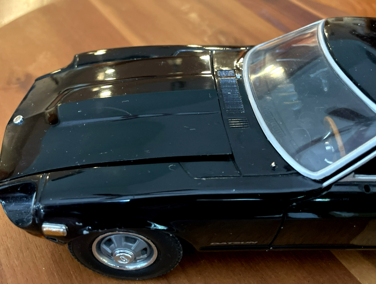 Sun Star 1972 Datsun 240Z   Glossy Black  1:18 Scale - Sold as is