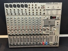 Behringer Eurorack UB1832FX PRO mixing desk