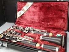YAMAHA YCL-352 Clarinet with reed
