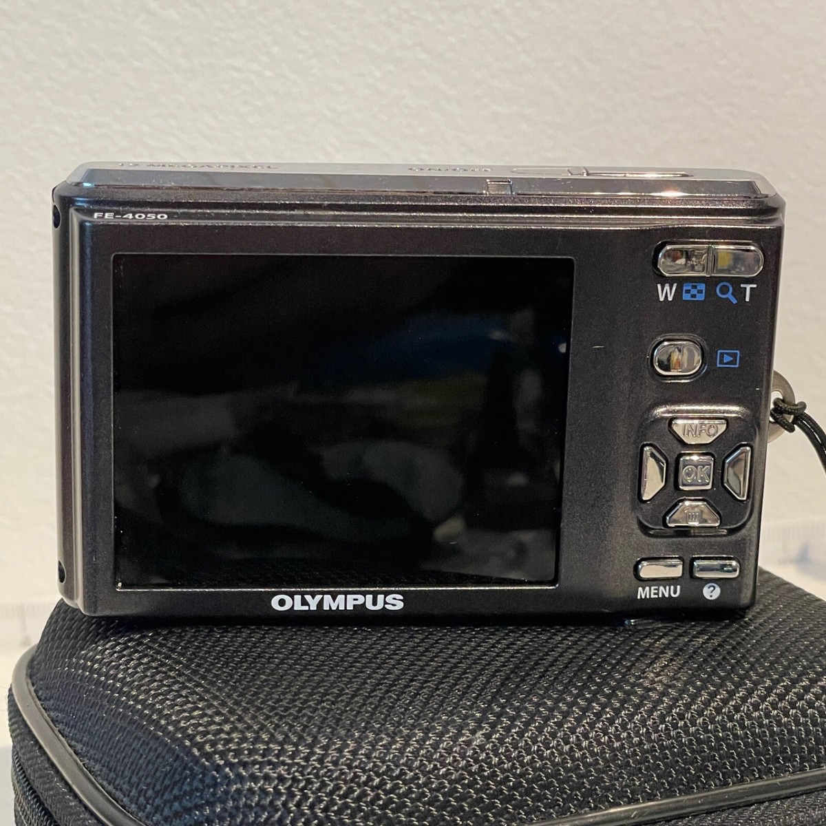OLYMPUS FE4050 Compact Digital Camera 12 Megapixels Black 4X