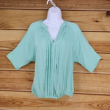 a.n.a. A New Approach Short Sleeve Blouse Womens Sz PL Green Lightweight Pleated