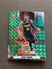 2021-2022 Panini Mosaic Trae Young Green Prizm Atlanta Hawks 129