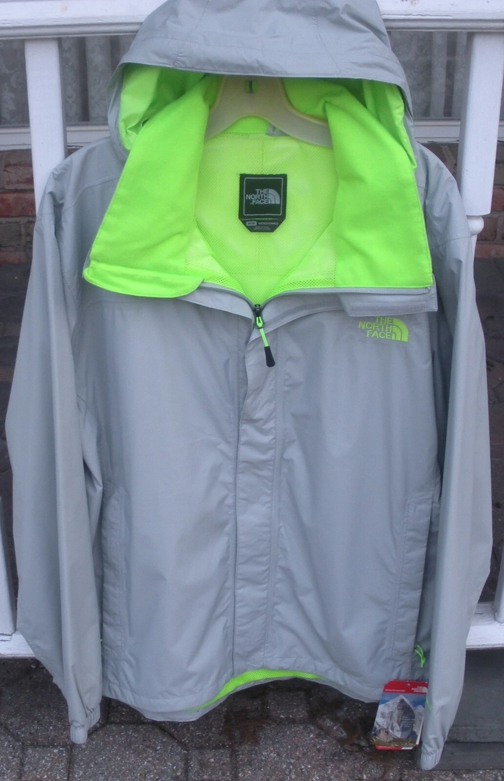 THE NORTH FACE MENS RESOLVE 2 HOODED JACKET -AR9T- HIGH RISE GREY/GREEN-S,M- NWT