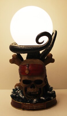 ディズニーストア パイレーツ・オブ・カリビアン フロアライト ランプスタンド Disney Store Pirates of the Caribbean At Worlds End Lamp | eBay