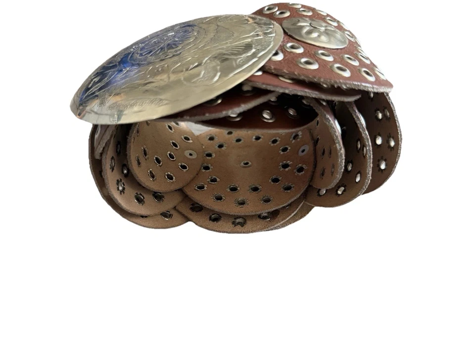Cinturón medallón concho de cuero marroquí de colección para mujer metal plateado boho hippie Foto 2 de 4