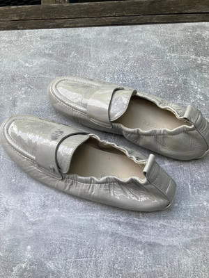 Candice Cooper Gr. 40 NEU Lackleder Hell Grau Loafer Slip-on Leder flach Gummi