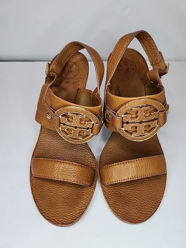Sandalias de cuña Tory Burch Miller de cuero tostado con logotipo tacones con tira trasera talla 7 Foto 2 de 4