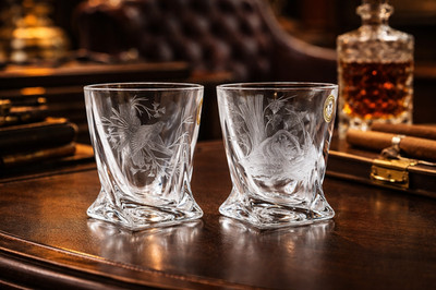 Whiskygläser geätzt Böhmen - Jagdtiere Hüttenszene, 6er Set