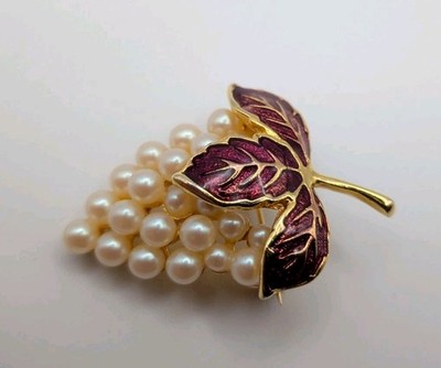 Vintage Brooch Gold Tone Enamel Faux Pearl Grape Cluster- Well Made- Beautiful!