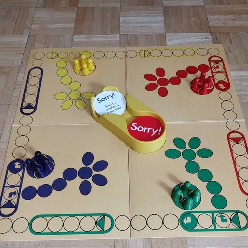 Vintage Sorry! Board Game - Waddingtons 1977 - Look Learn Play Age 4+ - Complete - Picture 5 of 11