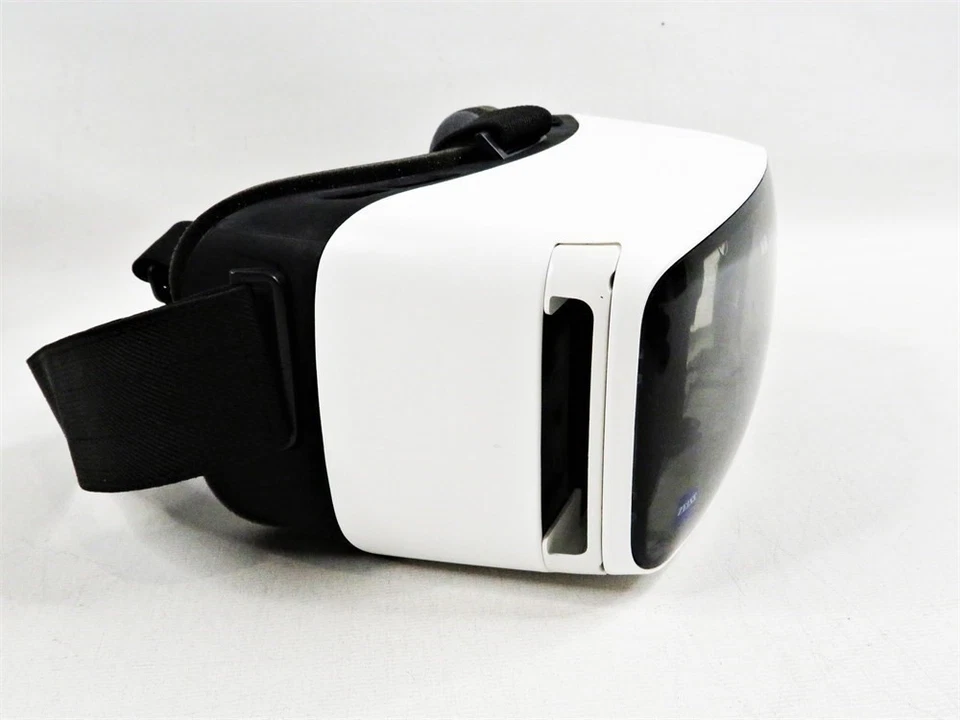 Fone de Ouvido Zeiss VR One Plus VR. Caixa original com acessórios. Funciona. - Imagem 3 de 4