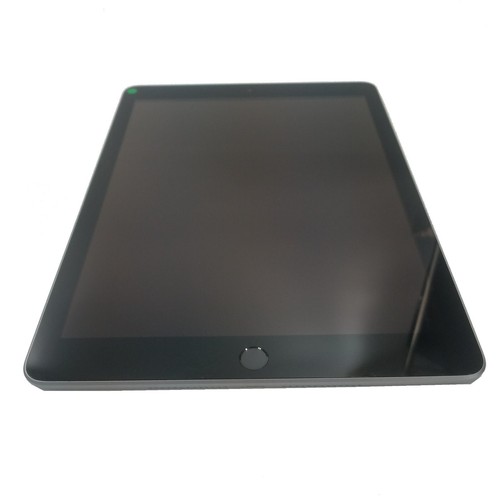 APPLE iPAD 6TH GENERATION 9.7" 32GB WIFI A1893 SILVER - Picture 2 of 3