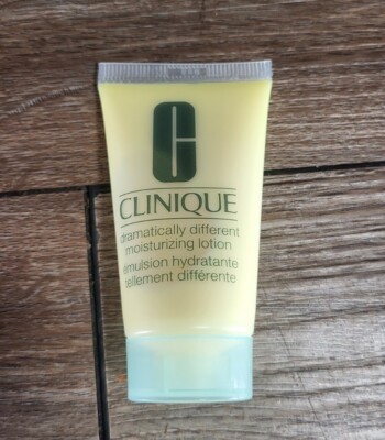 Clinique Dramatically Different Moisturizing Lotion Trial Sample 0.5 fl. oz.