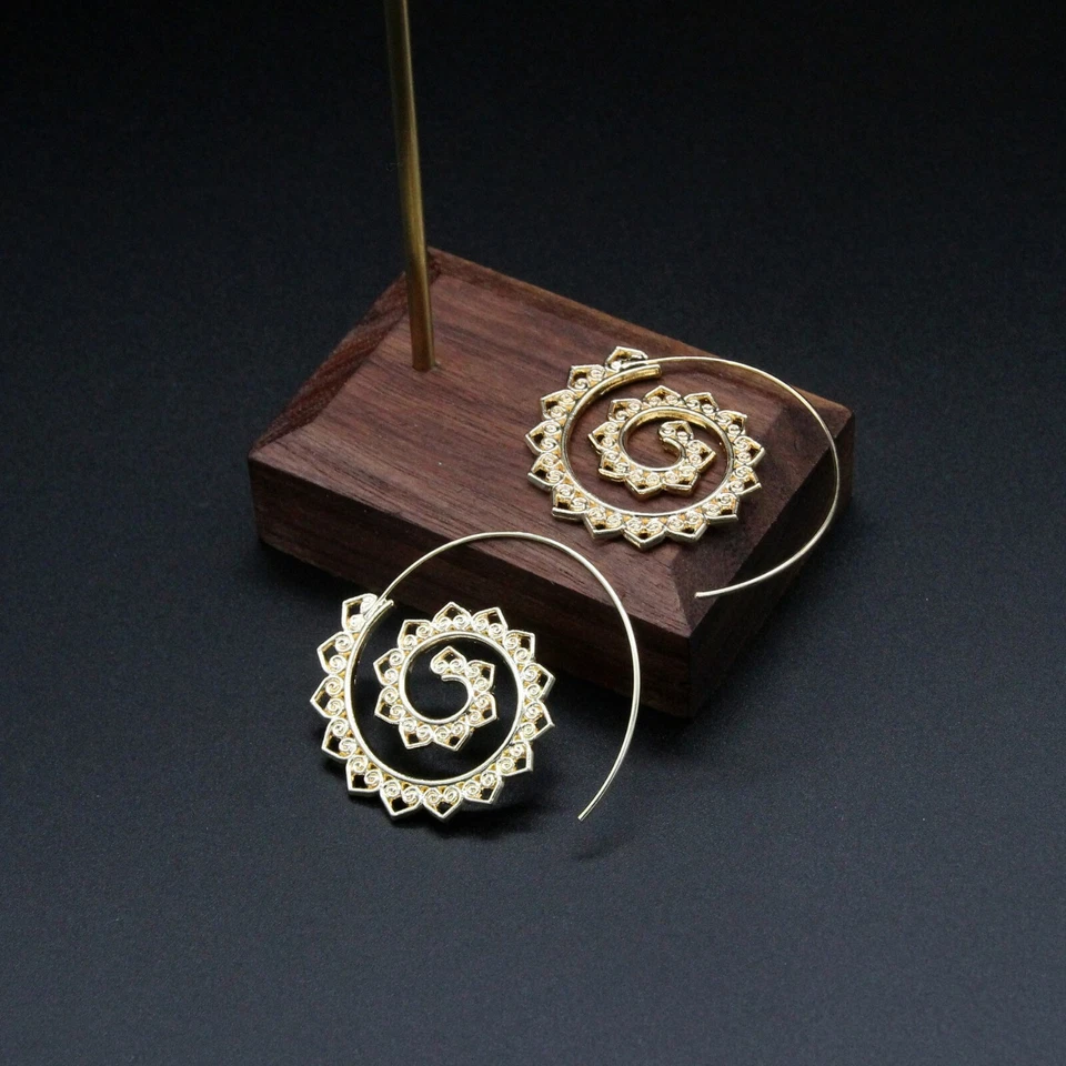 Moda Mujeres Retro Joyería Pendientes Geométricos Espiral Engranaje Corazón Perno Gancho 0643 Foto 4 de 4