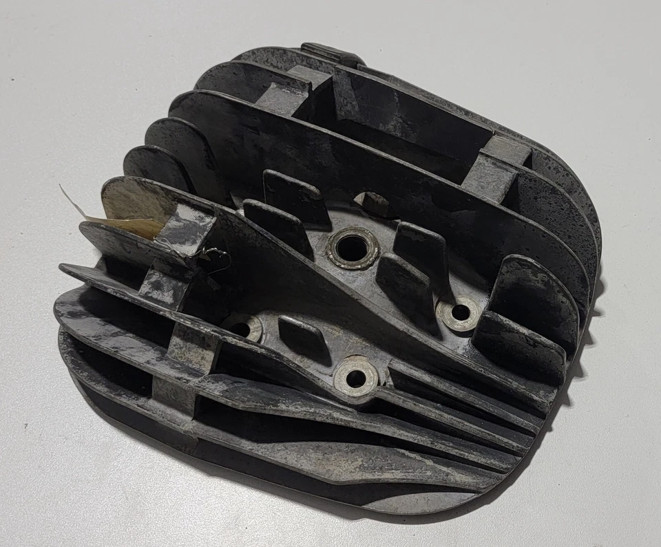 Головка блока цилиндров 1977 Yamaha IT400 IT 400 77 YZ400 - Изображение 2 из 4