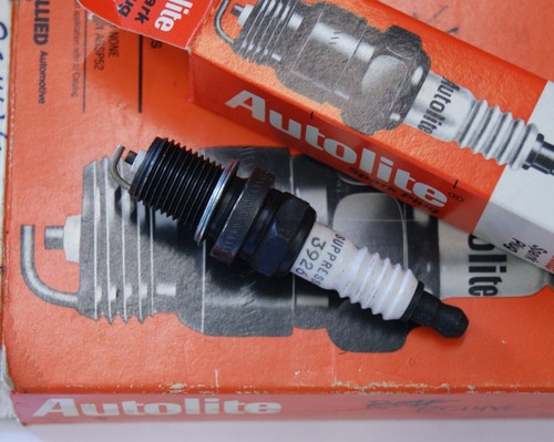 6 pc NGK 2382 BKR5ES-11 Standard Spark Plugs for K5TC K5RTC11 K5RTC-11, BN3251 - Picture 2 of 3