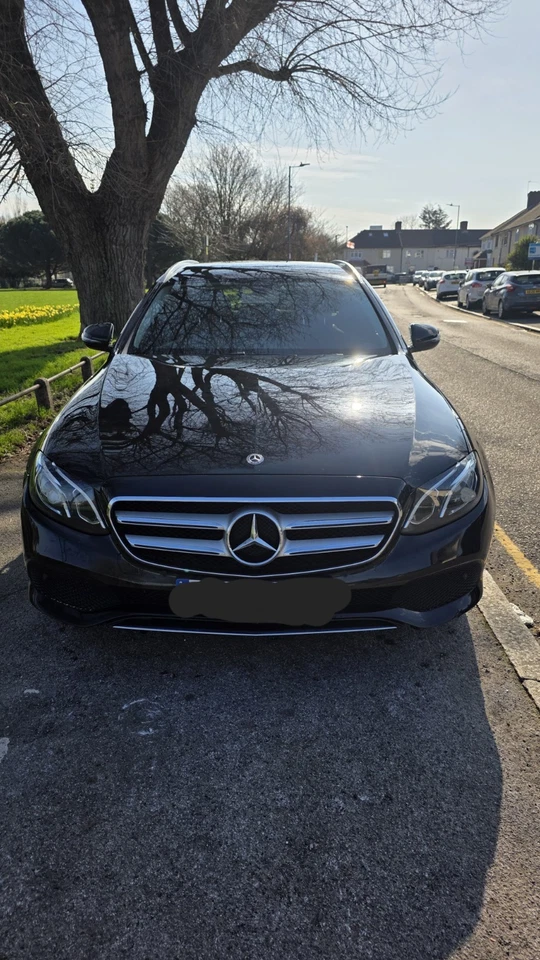 Mercedes Benz E Class 220d - Image 1 of 4