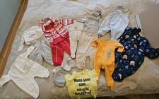 Baby Sachen  Für  Neugeborene Gr 58-62 In Einem Perfekten Zustand