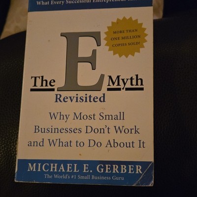 Michael E. Gerber The E-Myth & magic of thinking bug David Schwartz PhD  2 books