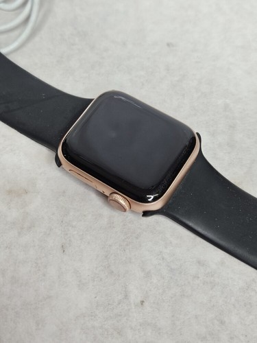 Apple MWWP2LL/A Series 5 40mm Smart Watch Dark Gray Band with Cord - Picture 4 of 10
