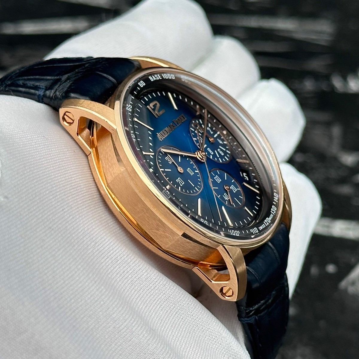 Audemars Piguet Code 11.59 Chronograph 26393OR.OO.A002KB.03 blue smoke dial rose View 6