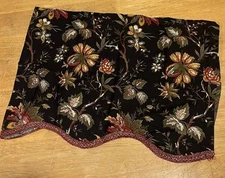 Waverly Felicite Noir Scallop Valance Cotton w/Gimp Trim Black Floral 48X17”