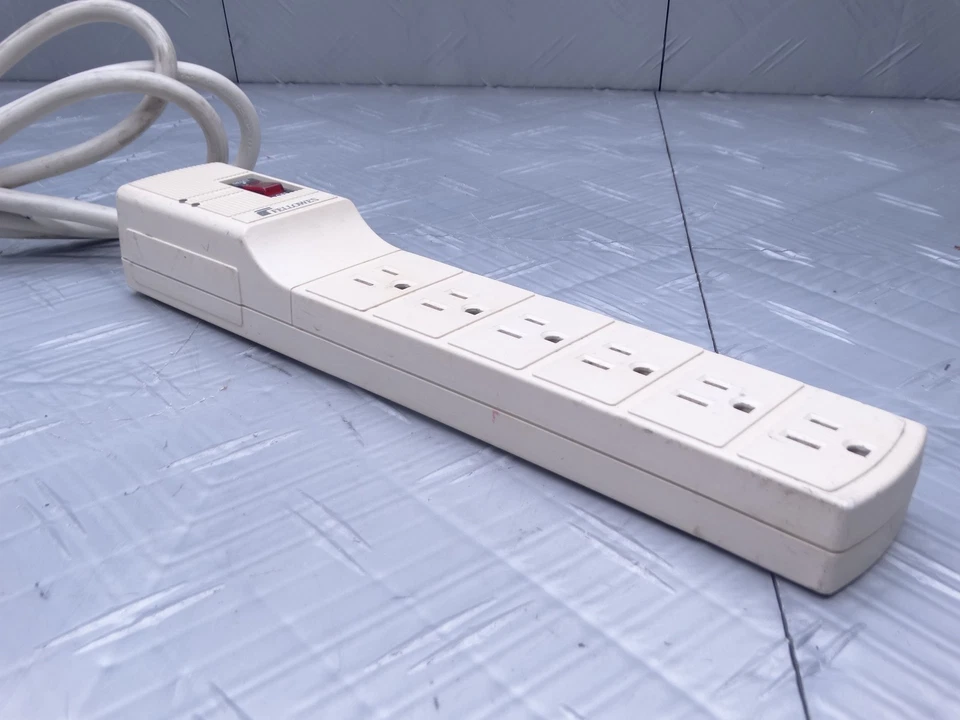 Fellowes 7-Outlet Power Guard Surge Protector 6ft Cable 99004 - Image 2 of 4