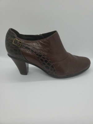 clarks bendables boots