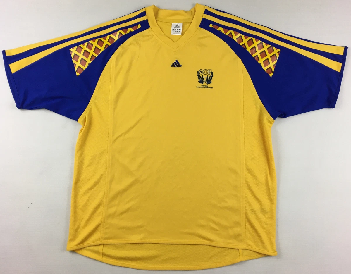 Adidas shirt malaysia hotsell