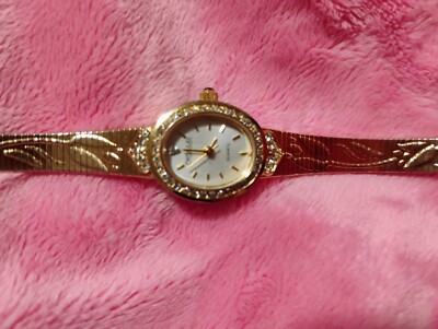 embassy quartz womens watch