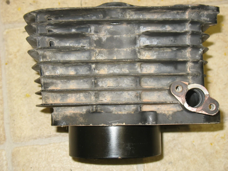 Jarra de cilindro de pistón estándar 81 Suzuki DR500 DR 500 Foto 2 de 4