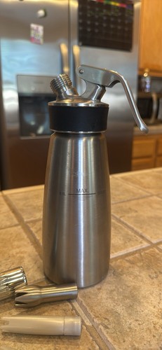 ISI Gourmet Cream Whipper (1 Pint) Stainless Steel