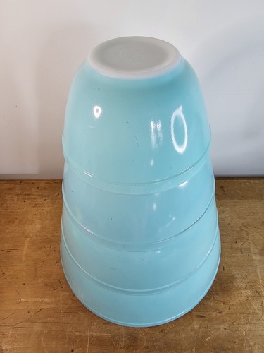 Set of 4 Vintage Pyrex Robin's Egg Blue Turquoise 401 402 403 404 Mixing Bowls - Picture 2 of 18