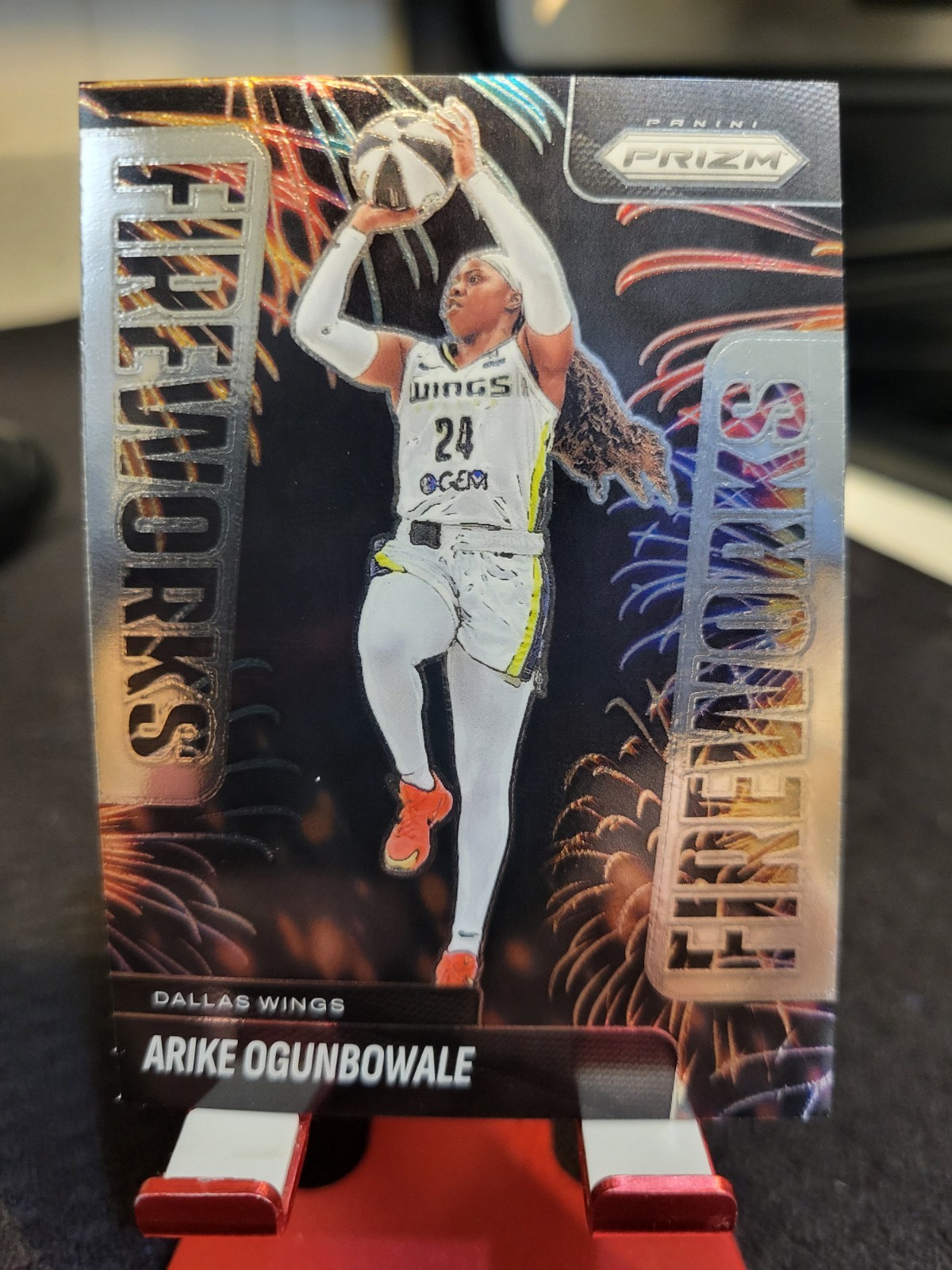 2025 Panini Prizm WNBA - Arike Ogunbowale #8 - Fireworks Insert