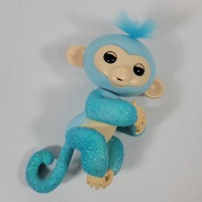 EUC Fingerlings QUINCY Teal Glitter Monkey Interactive Baby Pet WowWee TESTED