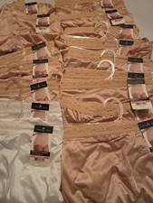 VanityFair "Perfectly Yours" Lace Nouveau Brief Panties 10/3XL Lot Of 3