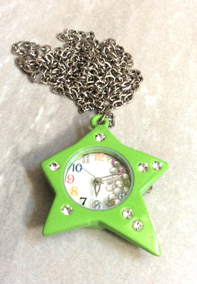 Green Crystal Star Watch Pendant on Silver Chain Necklace for Women NEW Vintage!