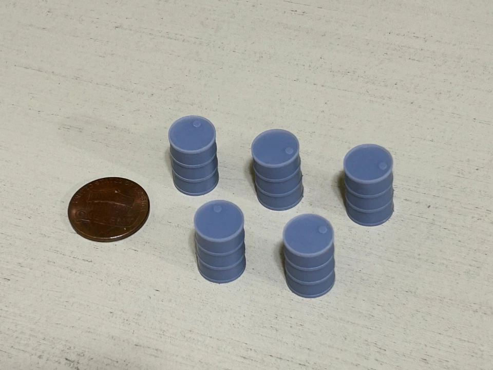 O 1:48 Scale 55 Gallon Oil Drum Barrel Set of 20 Diorama Model Train Miniatures - Image 3 of 4