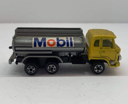 Vintage 1980s Zee Toys Zylmex Cement Mixer Mobil Oil Truck w/ Pull Out Gas Hose - Picture 2 of 11