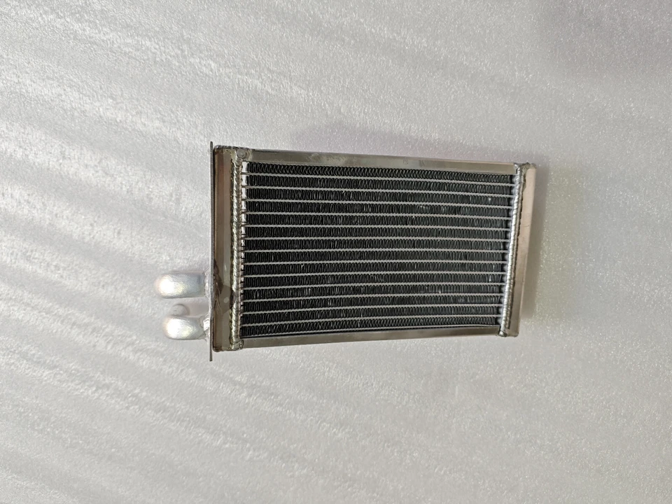 Алюминиевый радиатор отопителя для Audi 80 90 quattro 1988-1995 Volkswagen Passat - Изображение 2 из 4