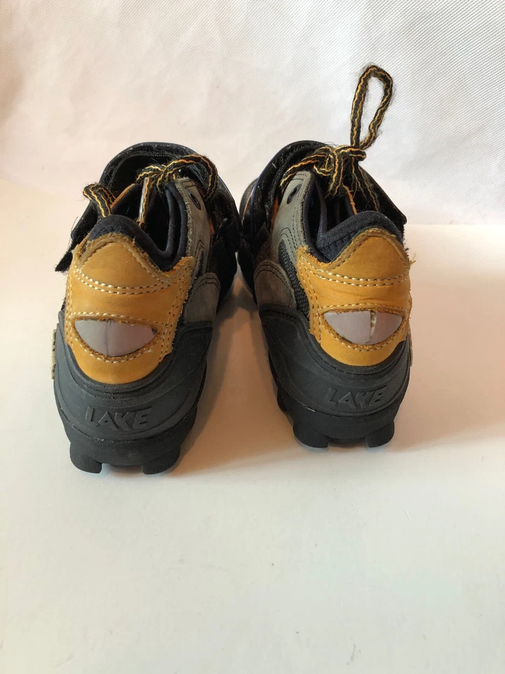 Sapatos de ciclismo Lake Mountain Bike preto laranja Shimano SH55 clipes UE 36 EUA 5 - Imagem 3 de 4