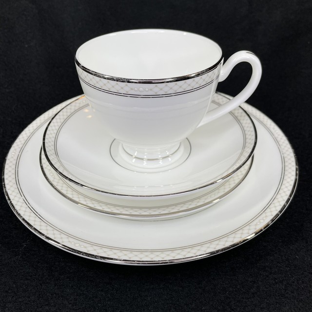 Waterford China Kilbarry Platinum 4 Piece Place Setting eBay