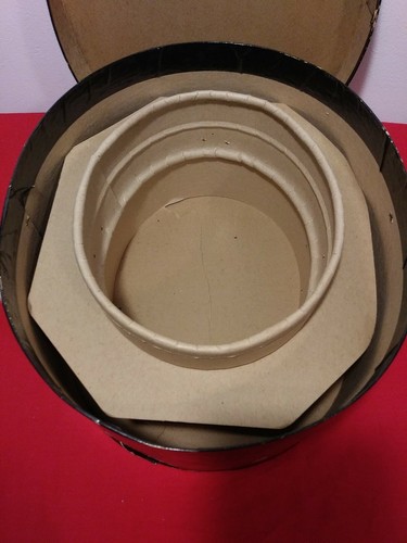 Large hat box Black with solid top(non clear top) - Picture 6 of 8