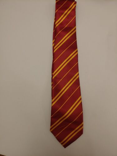 Harry Potter GRYFFINDOR Necktie. Burgundy & Gold Suit Yourself Costume co - Afbeelding 1 van 3
