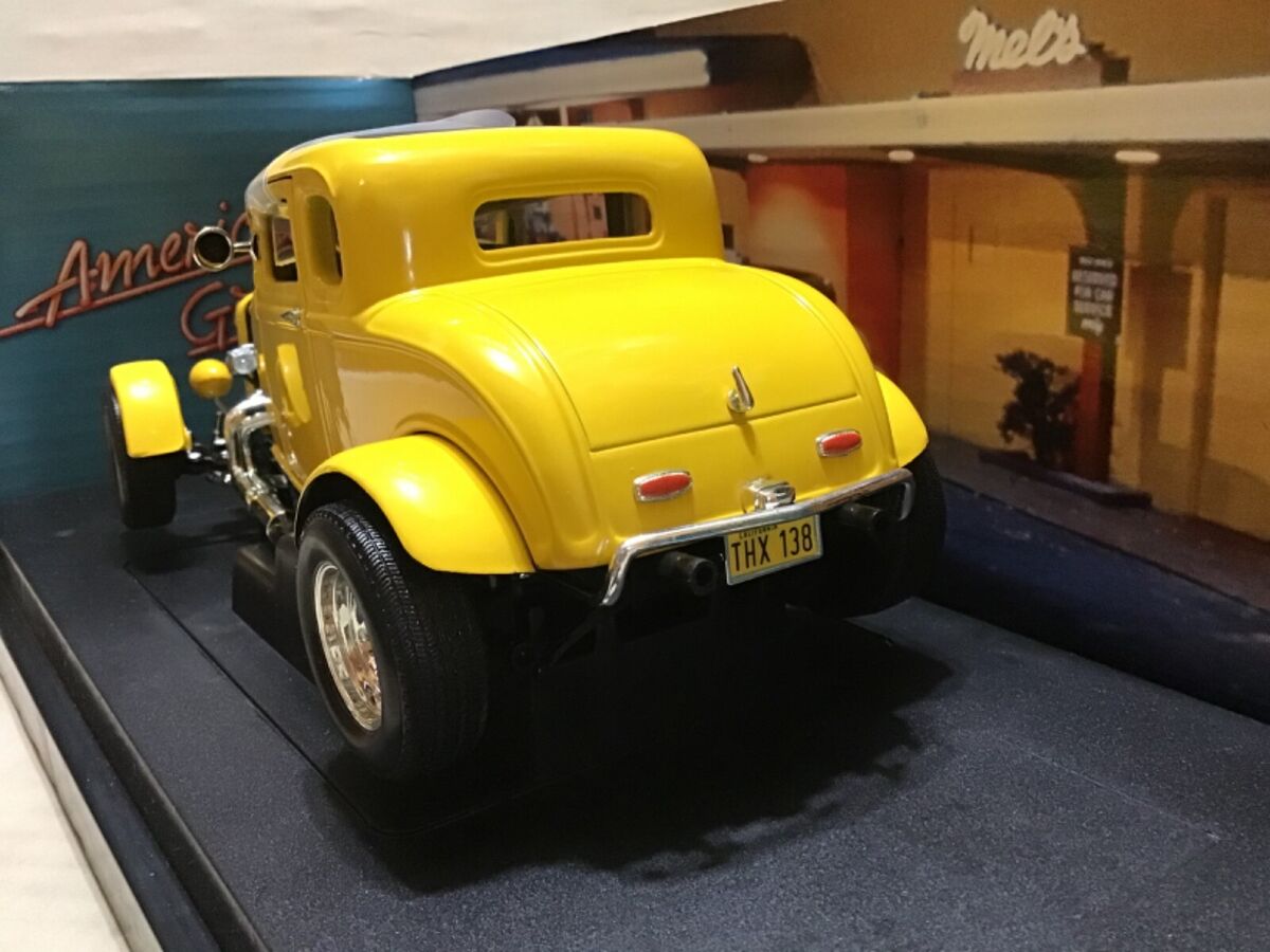 Ertl 1932 American Graffiti Ford Deuce 1:18 Diecast Car for Ertl 1932 American Graffiti Ford Deuce 1:18 Diecast Car for