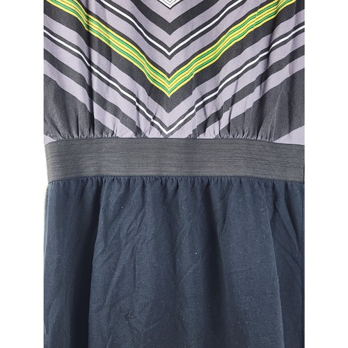 Summer Dress Gray & Lime Green Striped V-Neck Black Belted Skirt Women's Size M - Picture 4 of 6
