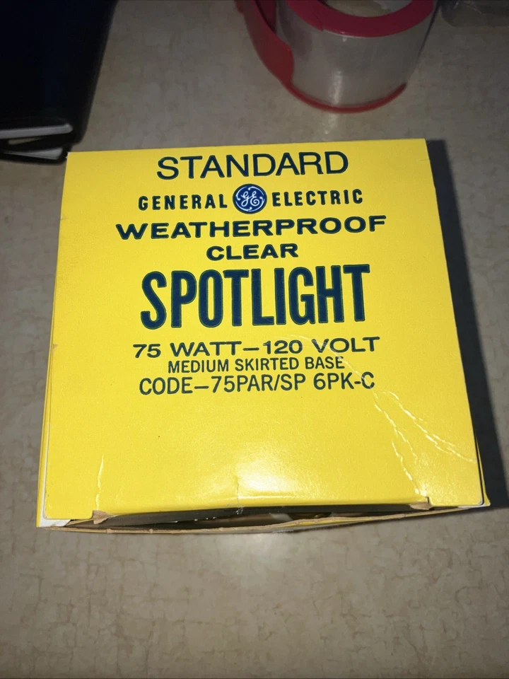 Vintage - GE - Weatherproof Clear Spotlight Bulb - 75par /sp 75w Standard USA - Image 3 of 4